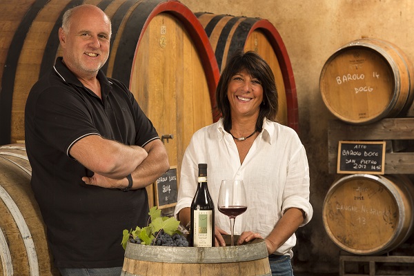 Nicola och Loli - Barolo, Piemonte, Italien